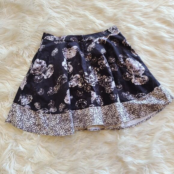 Prabal Gurung for Target Dark Academia Floral Skater High Rise Skirt Size 12 - Picture 3 of 5